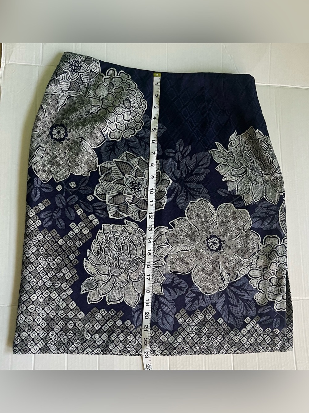Talbots floral skirt blue floral size 12